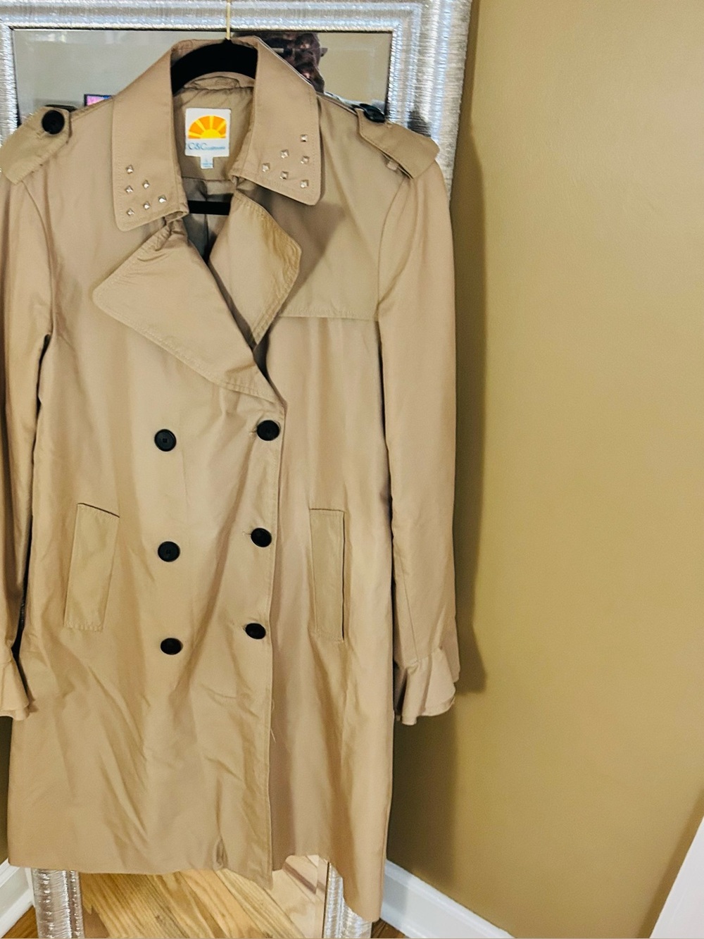 C&C Women beige Trench with Studded Collar,no belt , Flair sleeves